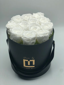 White roses 