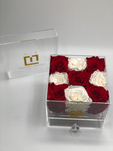 Preserved roses in acrylic box - MCROSES.COM