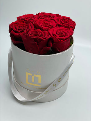 Everlasting Preserved 7 Red Roses - MCROSES.COM